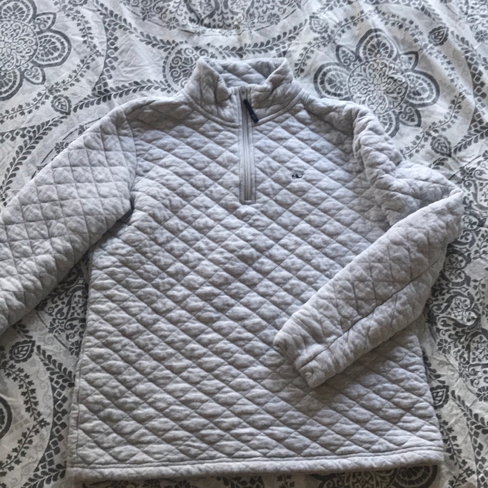 Vineyard Vines quilted pullover